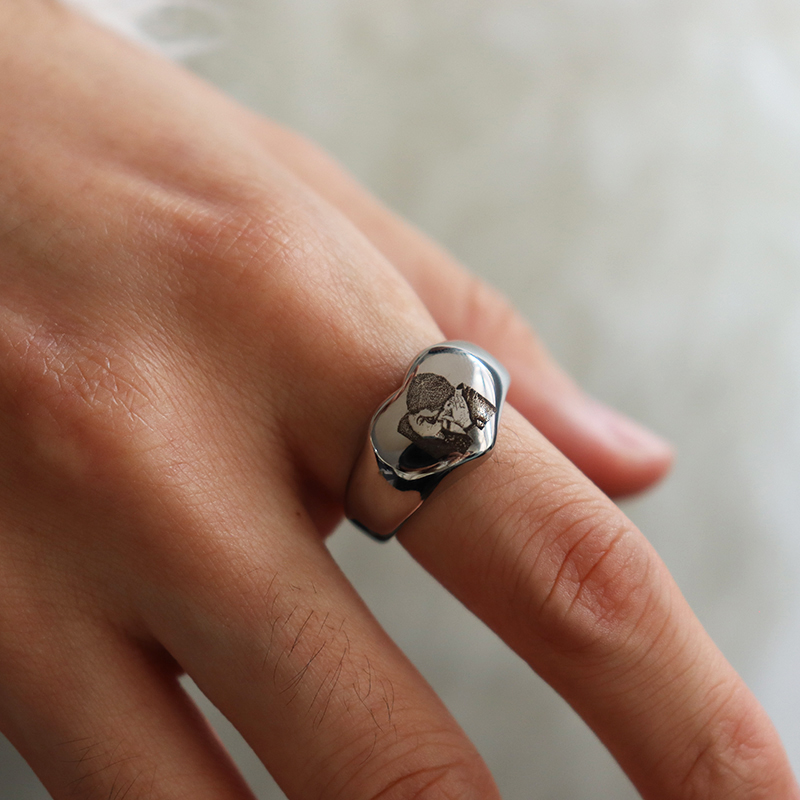 Aangepaste gegraveerde foto lo - Initial Ring Custom recensie en prijs